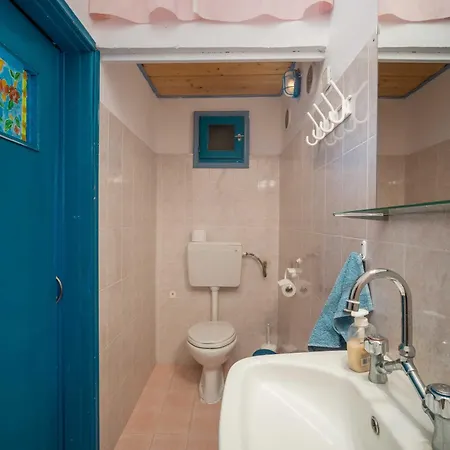 Alcyone * Serifos Town